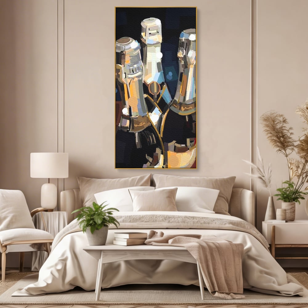 Tablou canvas cu pictura abstracta cu trei sticle de sampanie, in rama de aluminiu auriu, pe perete intr-un dormitor